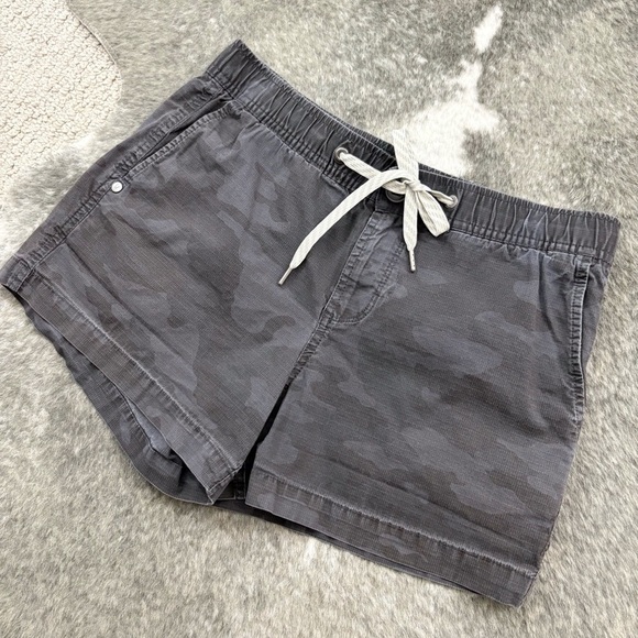 Vuori Camo Ripstop Shorts - Picture 4 of 12